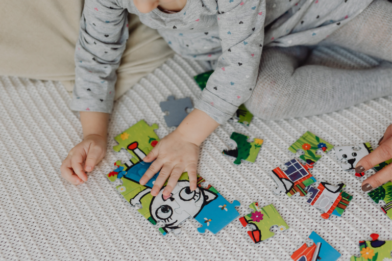 oddler play and sleep transition with calming evening activities before bed.